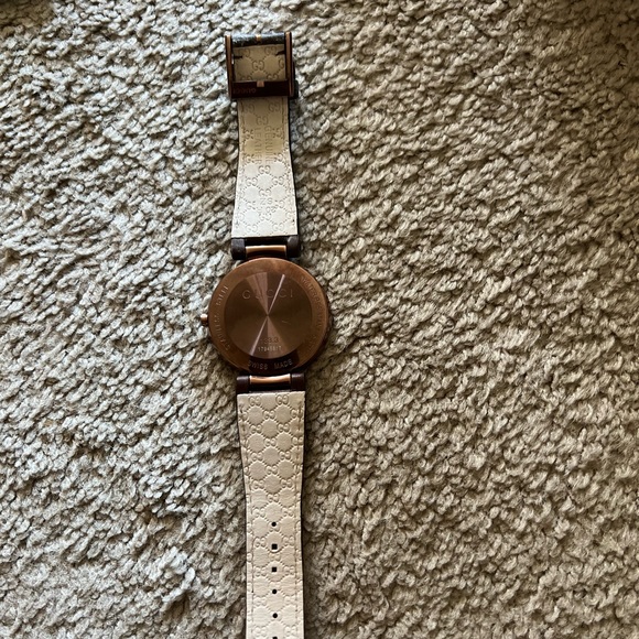 Gucci Interlocking Iconic Bezel Rose Gold-Tone Men's Watch - Picture 3 of 5